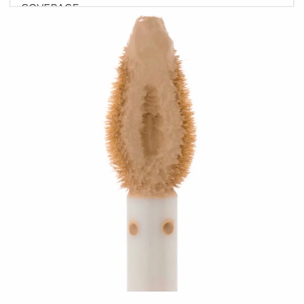 Jeffrey Star C9 concealer